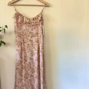🌸 NWT All in Favor Floral Ruffle Midi Dress – Tan Multi (S) 🌸
